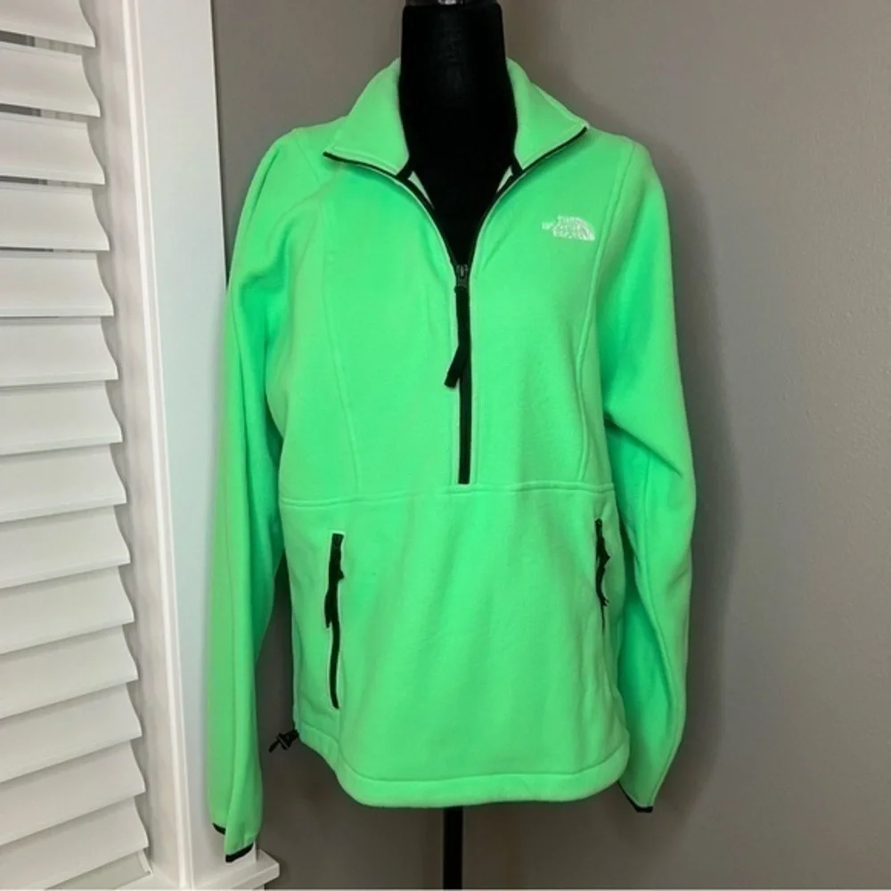 The North Face men’s size small neon green 1/2 zip fleece pullover (unisex)
